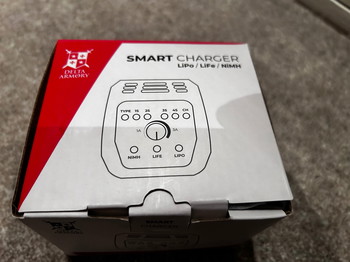 Afbeelding 2 van Delta Armory smart charger