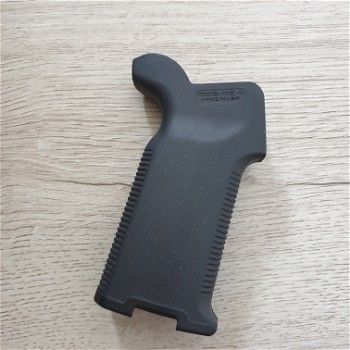 Afbeelding 2 van Magpul K2+ Pistol Grip Rubber