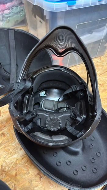 Image 8 for Warq Airsoft helm + bag + spare parts