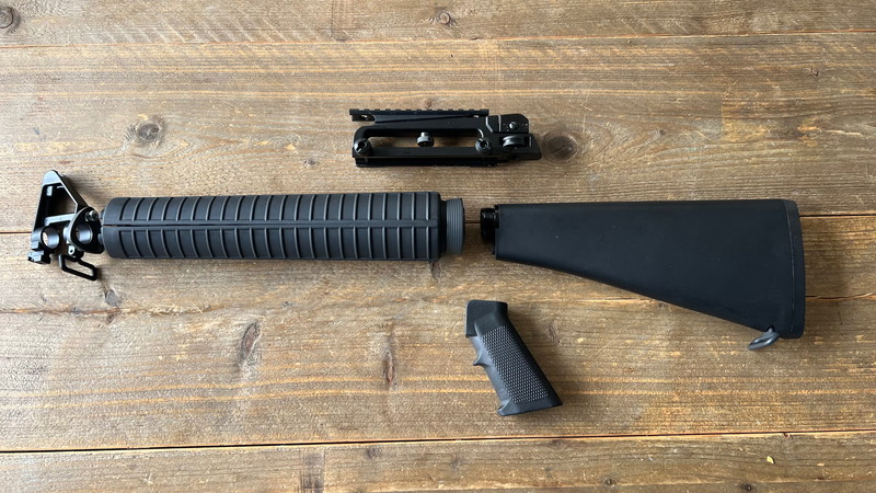 Bild 1 für M16 style handguard en stock. MTW