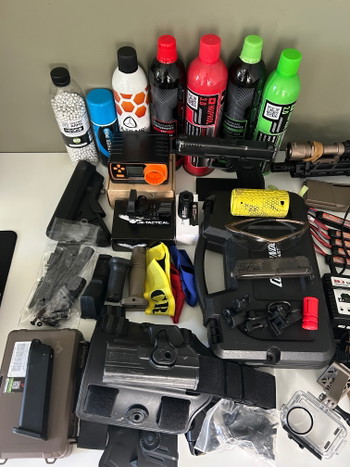 Image 2 for Zeer complete airsoft set te koop.