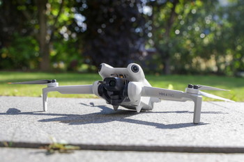 Afbeelding 2 van DJI mini 4 pro fly more + ND filters