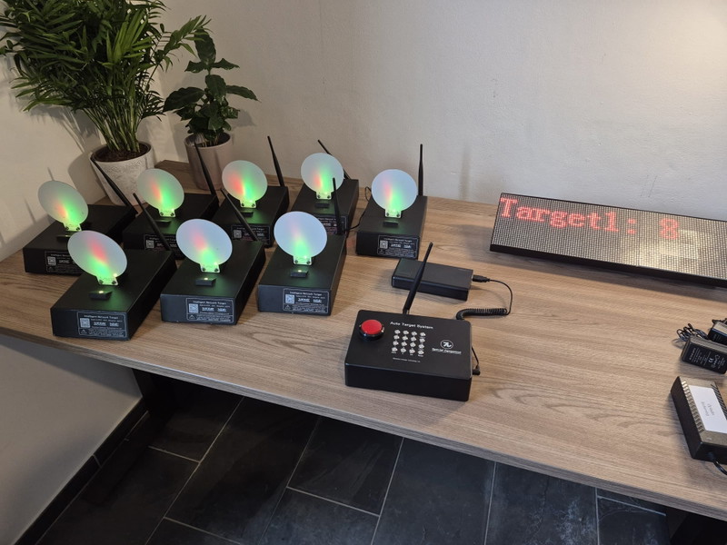 Image 1 for Target System Draadloos - 8 targets, scoreboard, control + extra's!