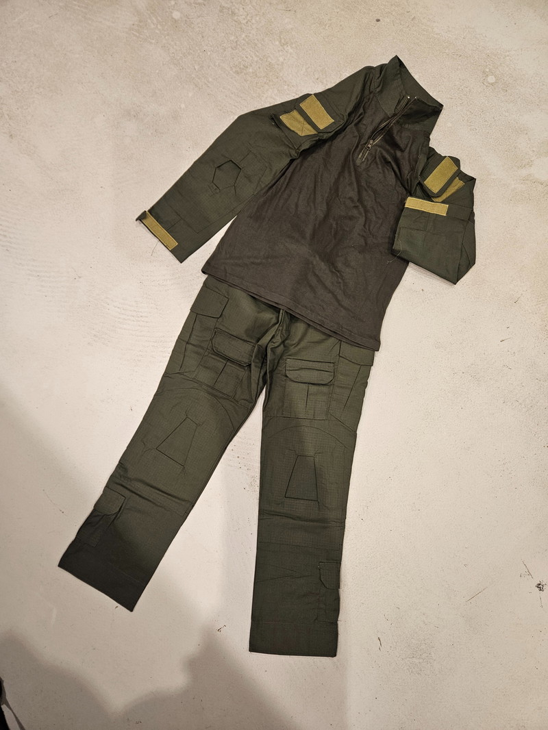 Image 1 for Nieuwe Combat broek en shirt Army Green  (50-60kg)