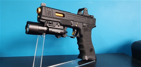Image pour Custom Glock G17 SAI