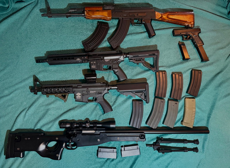 Imagen 1 de 5 replicas en gear