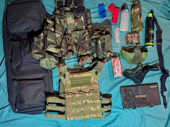 Imagen 2 de 5 replicas en gear