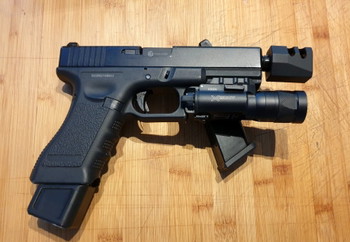 Image 6 for Evolution glock met Ballerina demper en surefire light