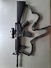 Bild für Te koop: Nagenoeg ongebruikte Classic Army M-16 met 6 hi-cap magazijnen