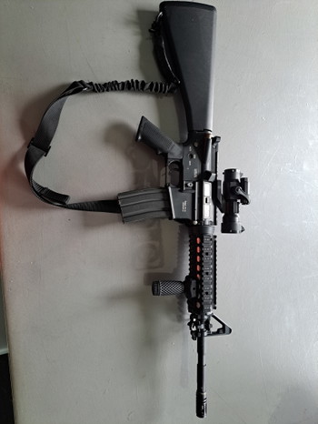 Bild 2 für Te koop: Nagenoeg ongebruikte Classic Army M-16 met 6 hi-cap magazijnen