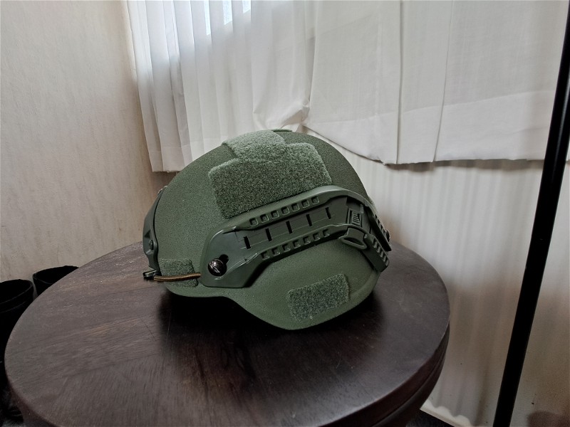 Afbeelding 1 van Aramide,Keflar militaire helm.