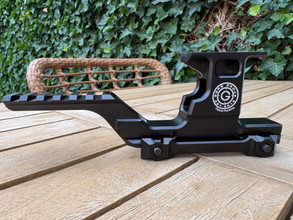 Image pour GBRS Group Hydra Mount REPRO (T1/T2 Style)