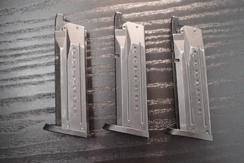 Afbeelding 2 van Tokyo Marui M&P9 magazines