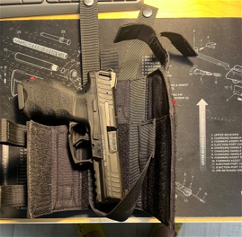 Afbeelding 4 van Universal pistol holster-BK