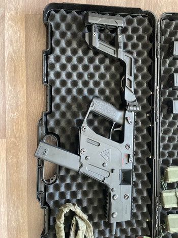 Image 3 for Kriss vector ready to go