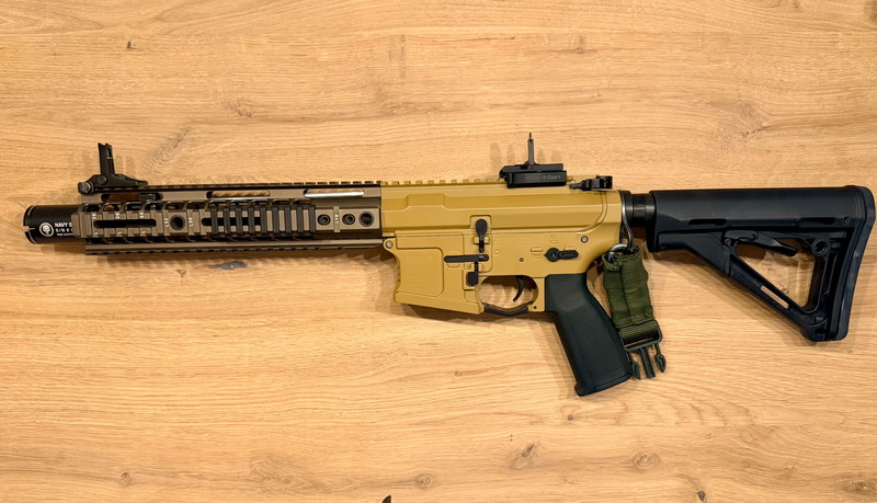 Image 1 for G&G gc16 Predator RAL8000
