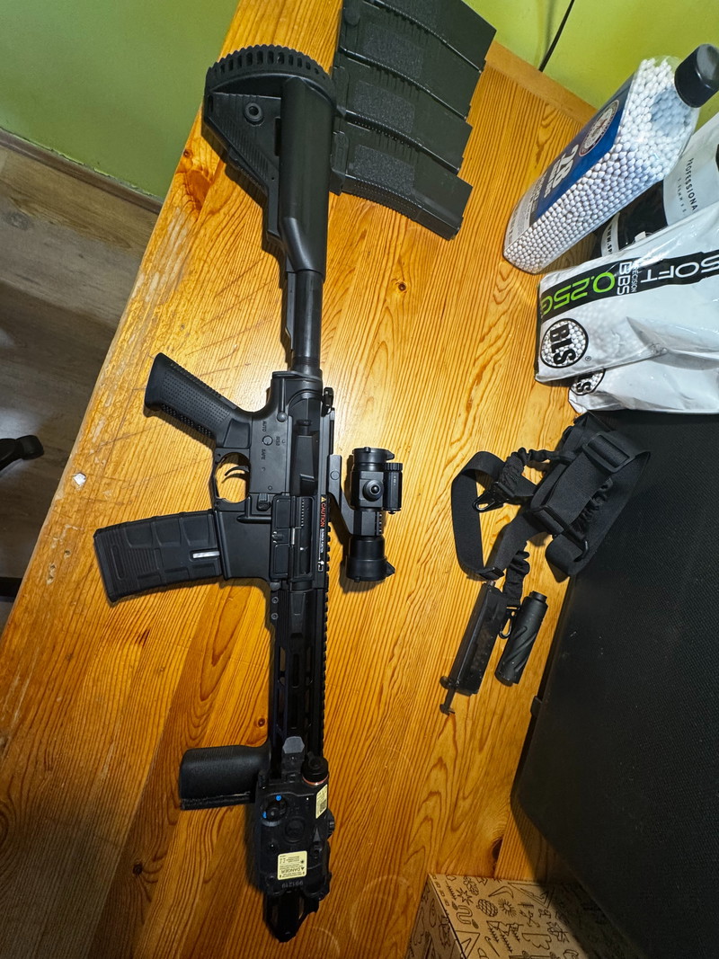 Image 1 for ICS M4 + helmet,case,ammo, magazines