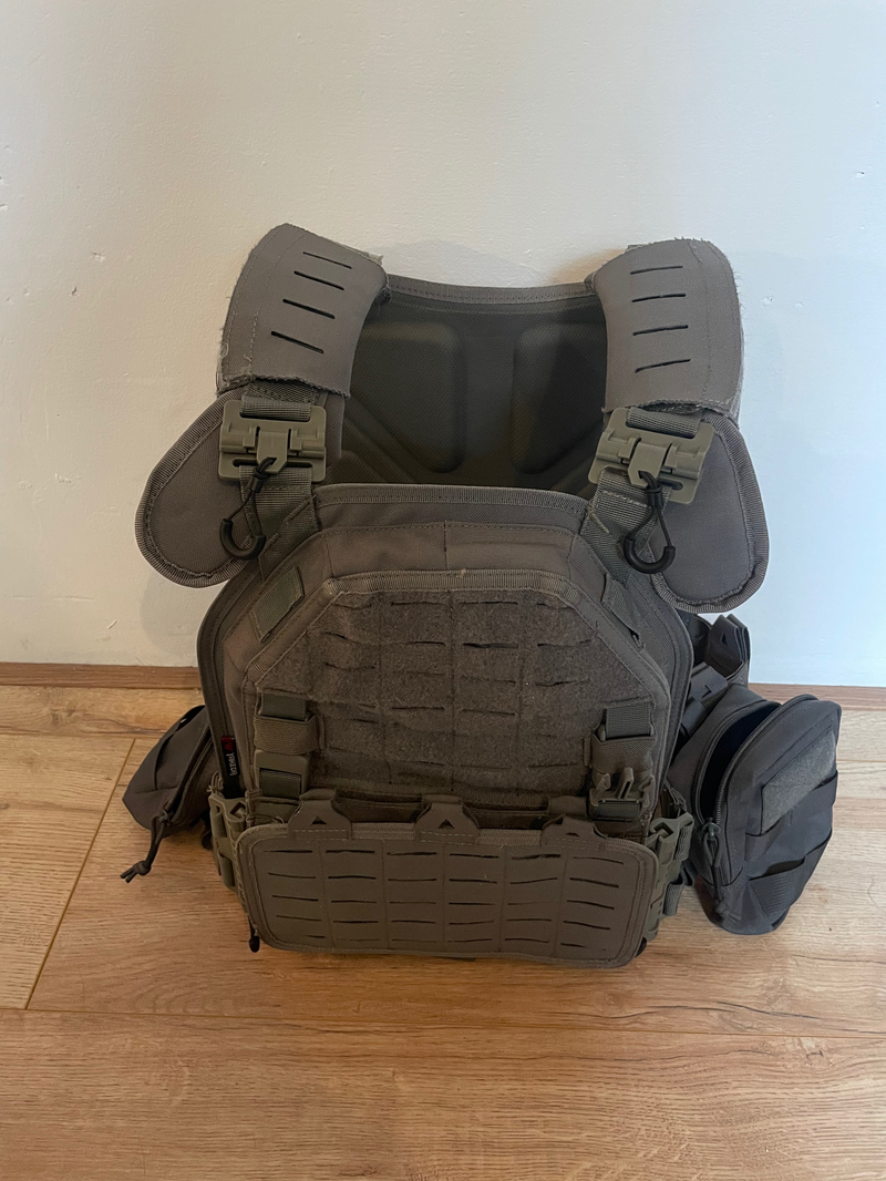 Bild 1 für Yadeka Plate carrier met dummie Plate en water bottle