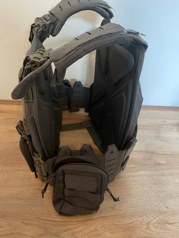 Afbeelding 4 van Yadeka Plate carrier met dummie Plate en water bottle