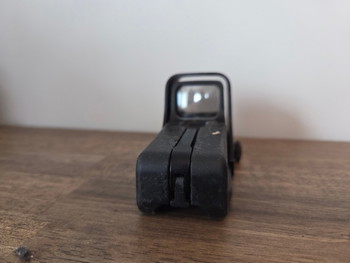 Afbeelding 4 van Airsoft Pirate Arms holosight red dot sight - defect led