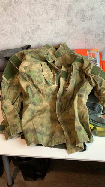 Imagen 4 de Invader Gear A-TACS FG set met vest, broek en combat shirt + jas
