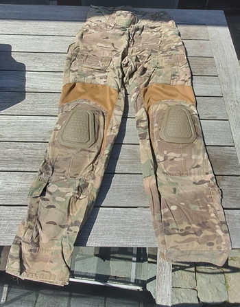 Afbeelding 3 van Pakket kledij + gear