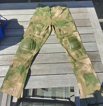 Afbeelding 5 van Pakket kledij + gear