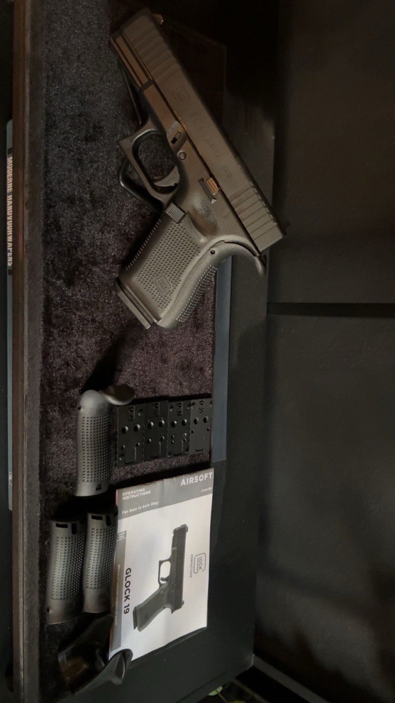 Imagen 1 de Glock 19 gen 5 MOS with bevertail kit