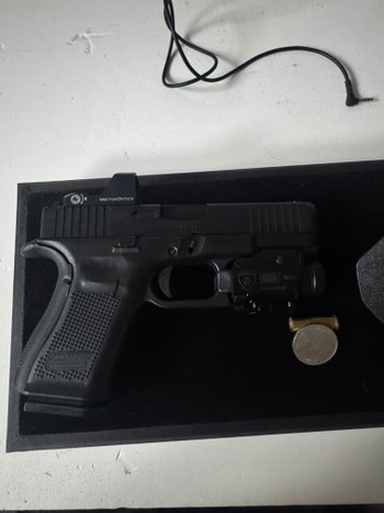 Image 2 for Glock 19 gen 5 MOS with atachments