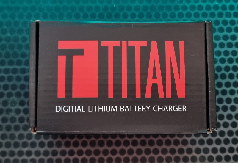 Afbeelding 1 van Titan digital lithium battery charger | Titan Power