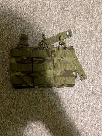 Image 2 for Multicam Tropic Pouches from 8Fields and Invader Gear holster