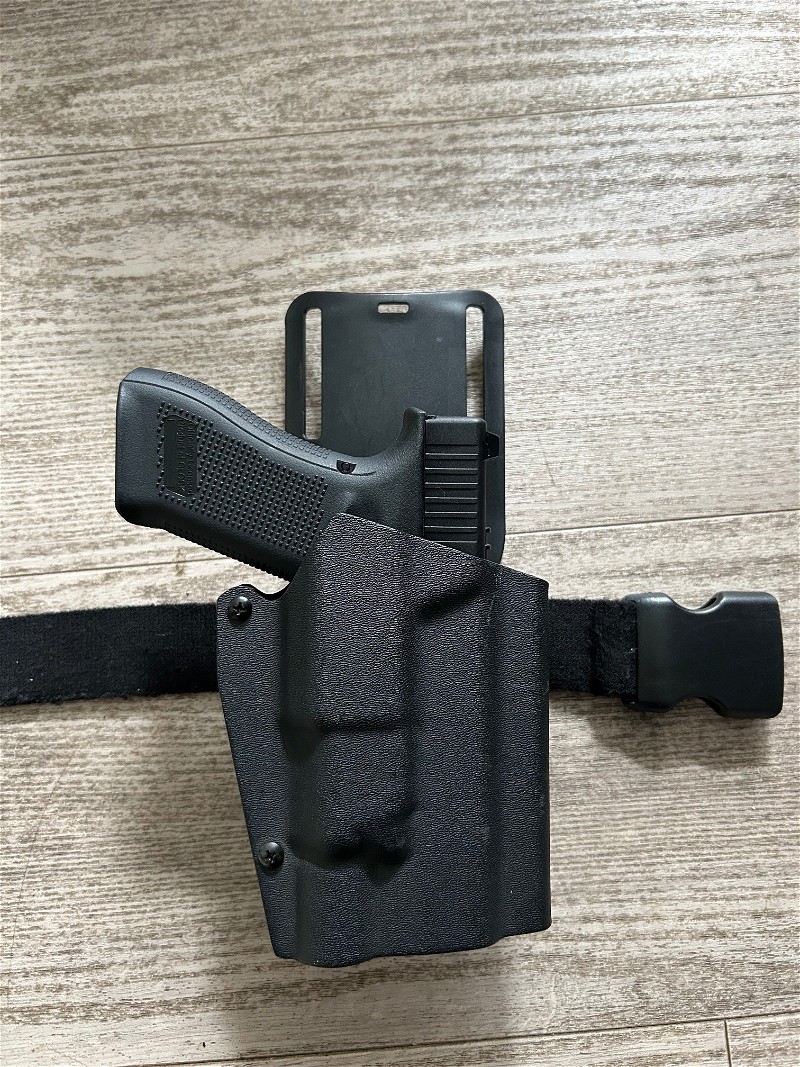 Afbeelding 1 van Kydex glock holster met flashlight