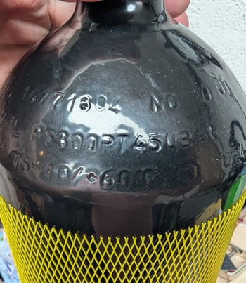 Bild 3 für Persluchtfles MDE 7 liter 300 bar met manometer en slang