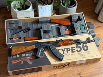 Afbeelding 10 van Real Sword AK (Type 56) with real AK parts