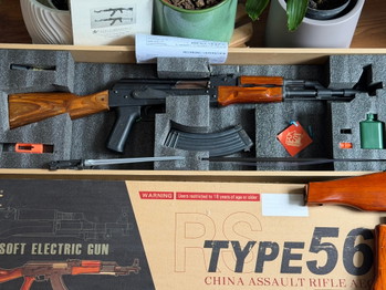 Afbeelding 2 van Real Sword AK (Type 56) with real AK parts