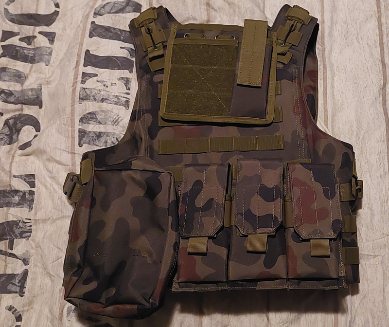 Image 1 pour Tactical vest donkergroene camo