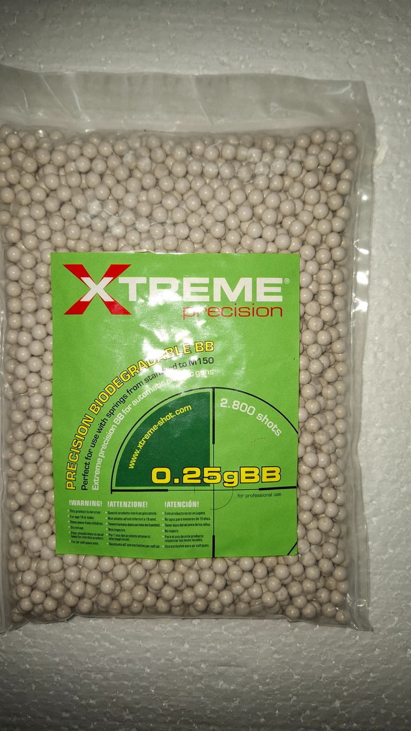 Afbeelding 1 van 18 zakken 6mm BB's