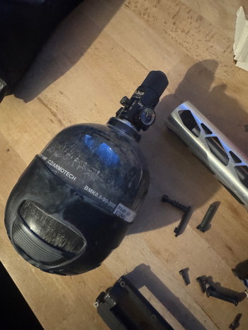 Afbeelding 3 van Full speedsoft M4 Body + regulator + gearbox + carbon fles + push masker