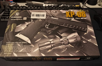 Bild 3 für KJW Kp-06 hi capa 6 inch met 2 mags