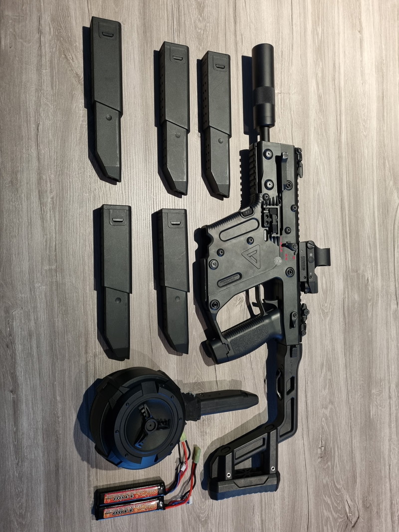 Image 1 for Krytac Vector + 5mags + drummag + tracer
