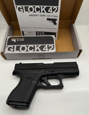 Image 2 for Glock 42