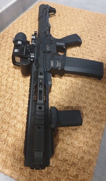 Image 6 for ARP 556 met G&P CQB SAI handguard.+eotech holo plus magnifier