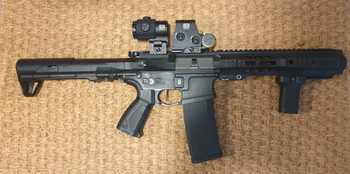 Image 9 for ARP 556 met G&P CQB SAI handguard.+eotech holo plus magnifier