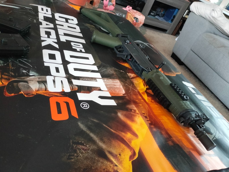 Image 1 for ICS Swat 556 shorty jungle edition (sig sauer) bekend van black ops 6 zo goed als nieuw!