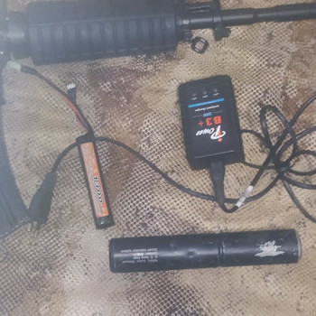 Bild 8 für M4 G&G avec accessoires batterie avec