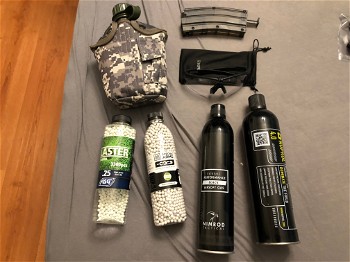 Afbeelding 3 van HK416D GBB set met 3 lekvrije mags en accessoires