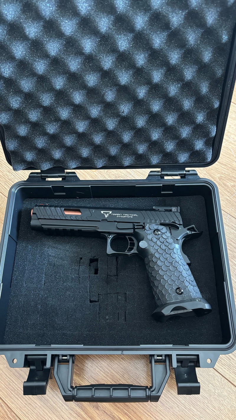 Bild 1 für TTI Combat Master John Wick 3 + 2 GBB mags