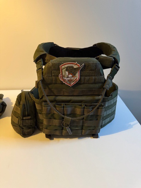 Bild 1 für Tasmanian Tiger Vest + Diversen Gear