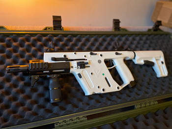 Image 3 for Krytac Kriss Vector Limited Edition White