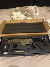 Imagen para UTR45 SMG - Nieuwstaat - batterij + lader + speed loader + bb's